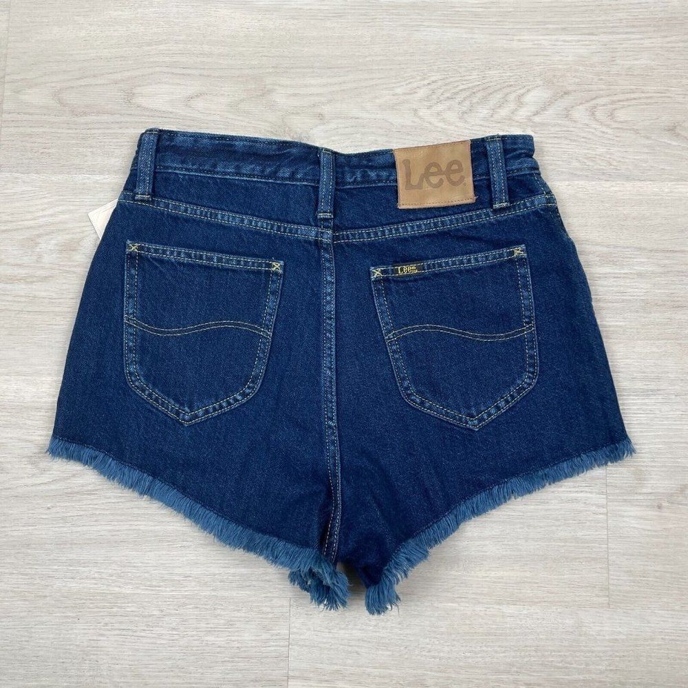Lee High Rise Cut Off Shorts Womens 26‎ Blue Medium Wash Denim Vintage Modern - Picture 2 of 9